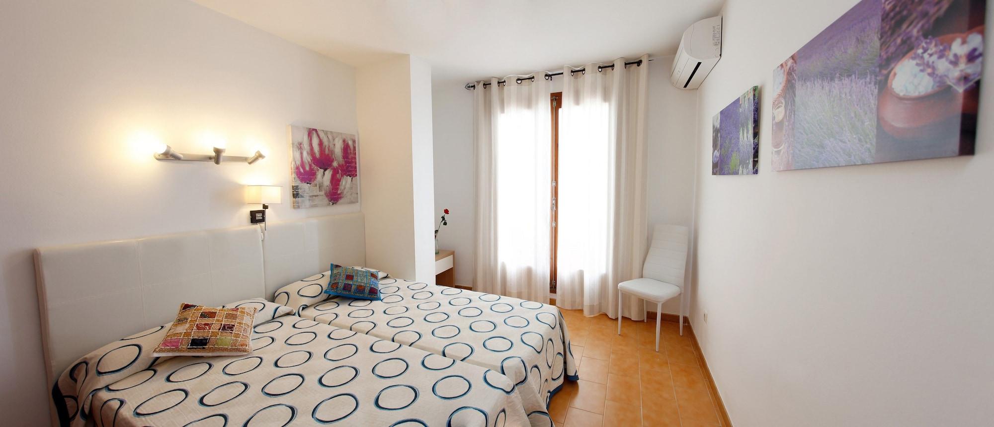 Typic Sandic Apartments Es Canar  Ngoại thất bức ảnh